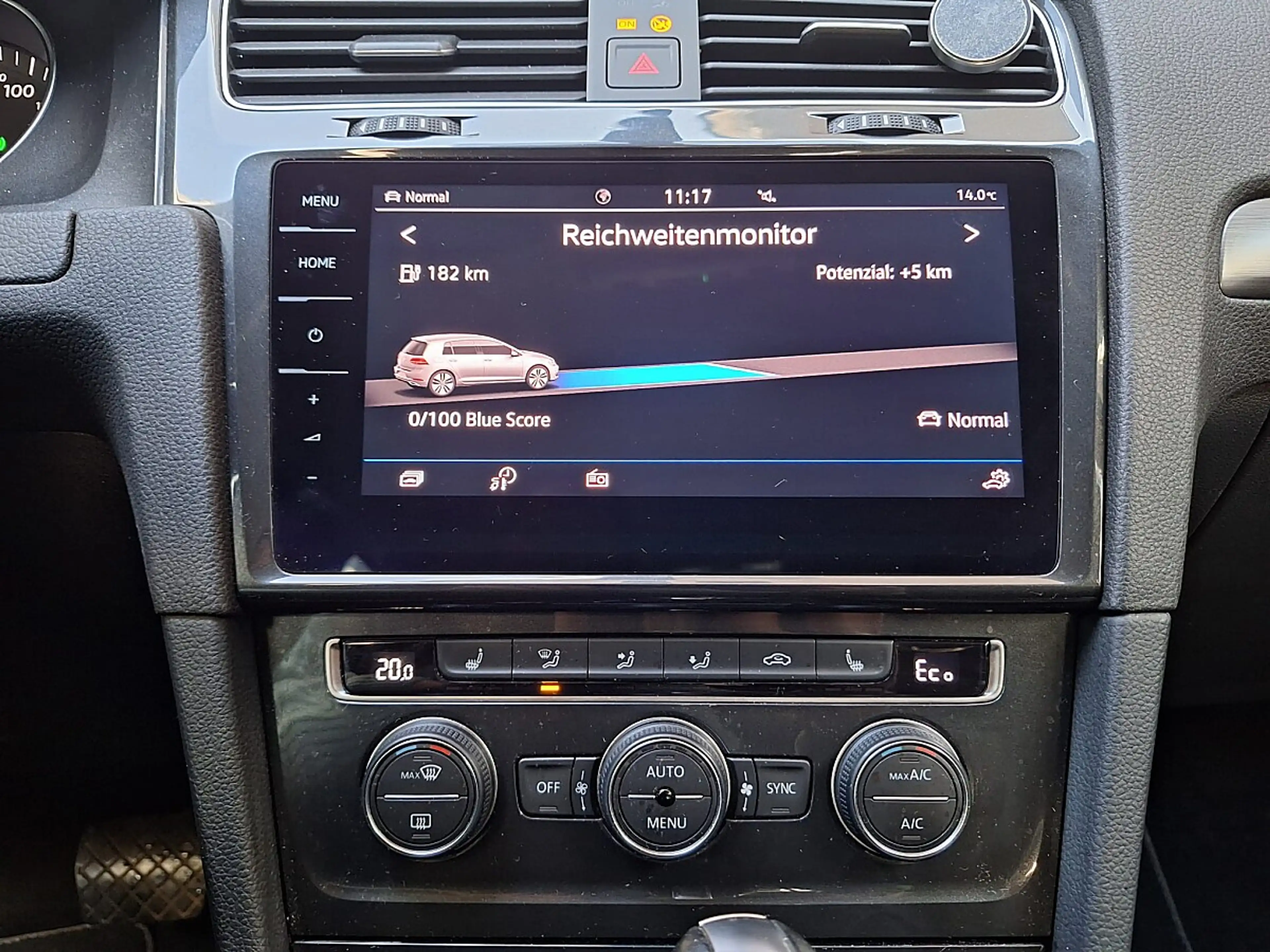 Volkswagen e-Golf E-Golf — photo 15