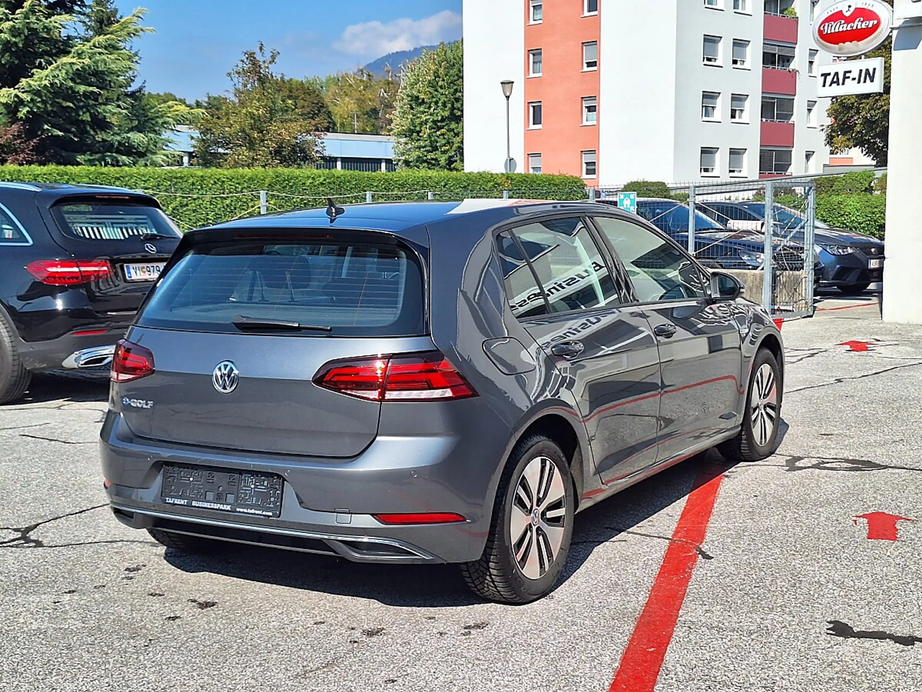 Volkswagen e-Golf E-Golf — photo 5