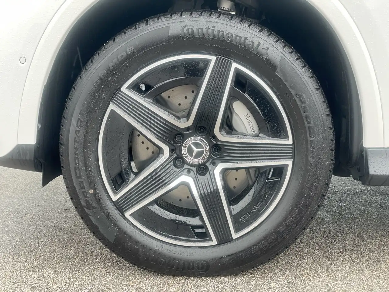 Mercedes-Benz GLC снимка Mercedes-Benz GLC