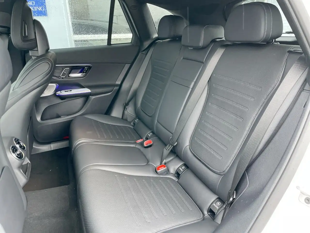 Mercedes-Benz GLC снимка Mercedes-Benz GLC