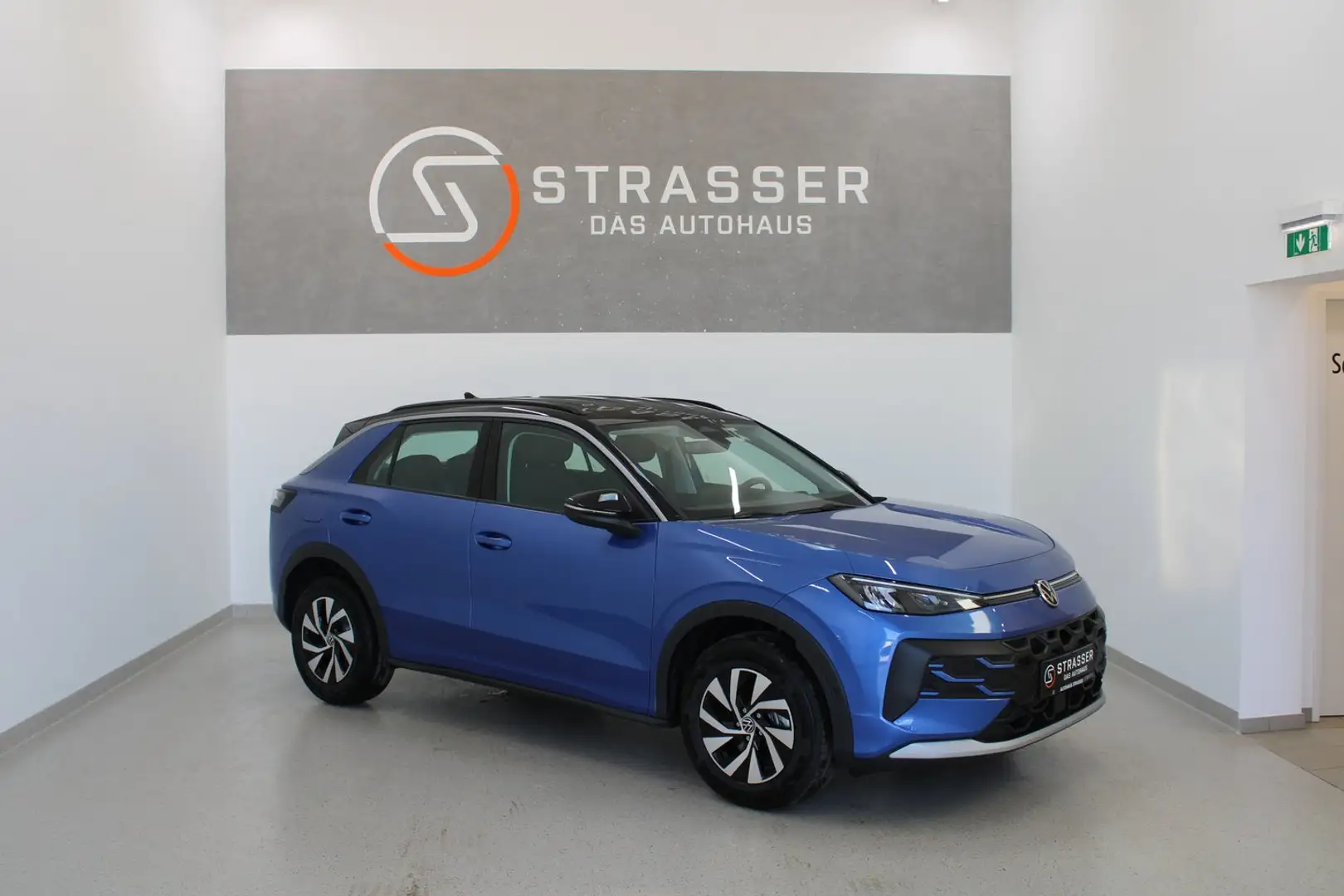 Volkswagen T-Roc Life eTSI DSG Blau - 1