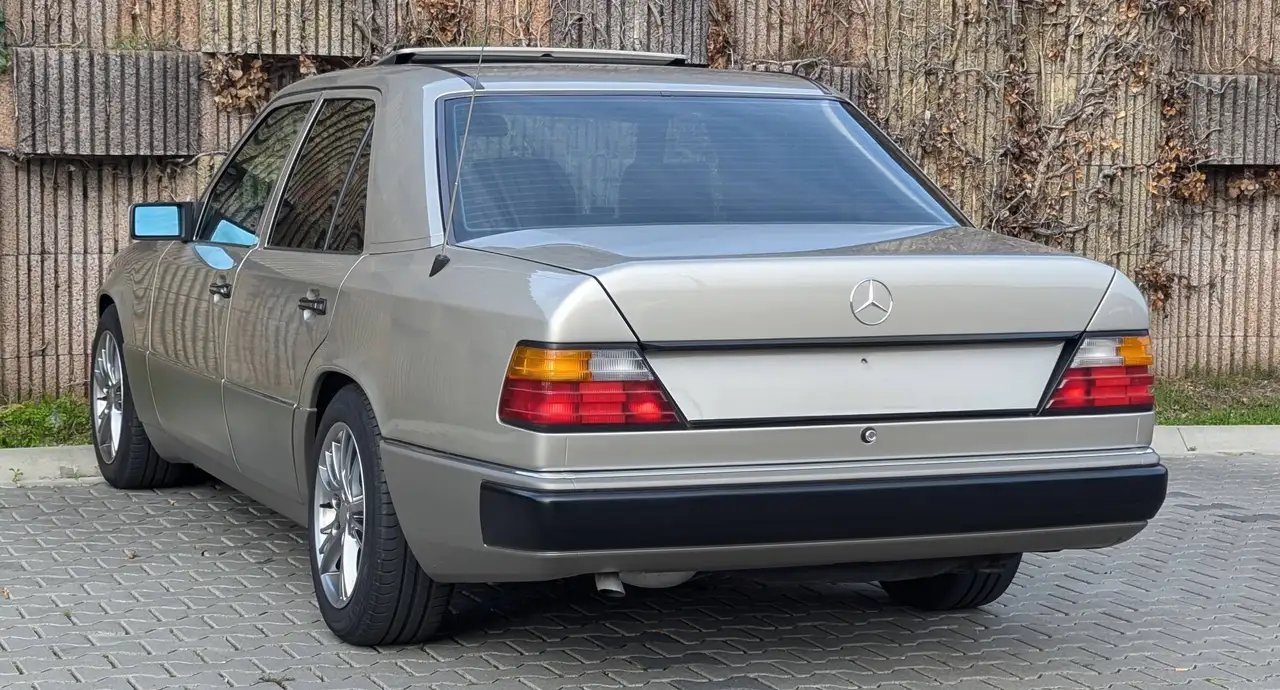 Mercedes-Benz E 200 E-Klasse, foto 9