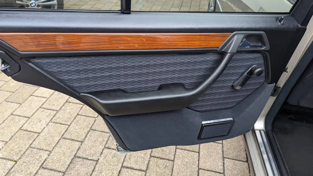 Mercedes-Benz E 200 E-Klasse, foto 4