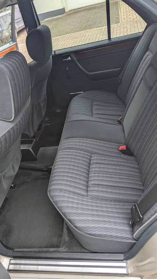 Mercedes-Benz E 200 E-Klasse, foto 3