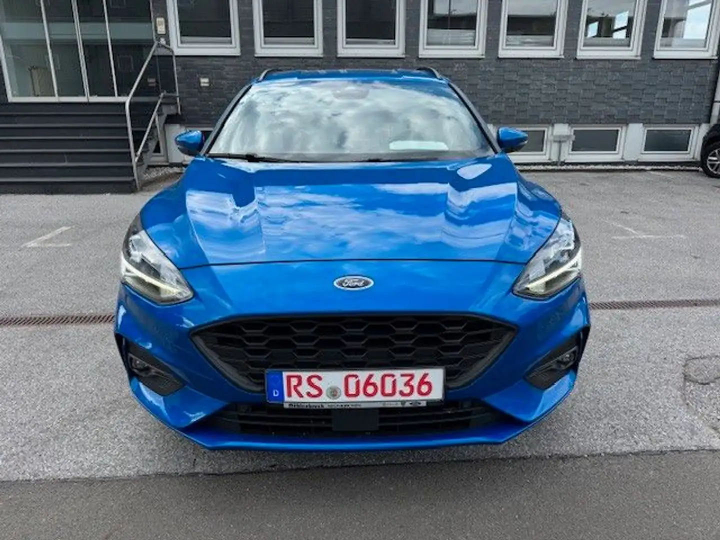 Ford Focus Turnier ST-Line X Blau - 1
