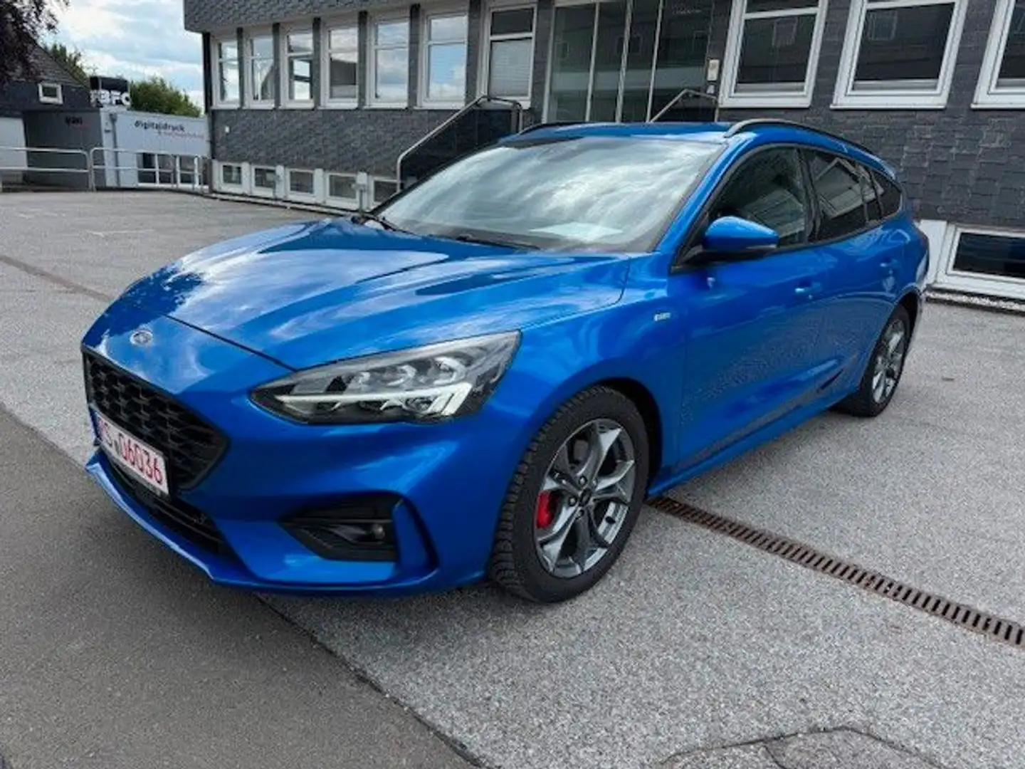 Ford Focus Turnier ST-Line X Blau - 2