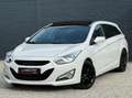 Hyundai i40 i40 SW 1.7 CRDi Business /Navi/Pano/Cuir/Led/Pdc/ Schwarz - thumbnail 1