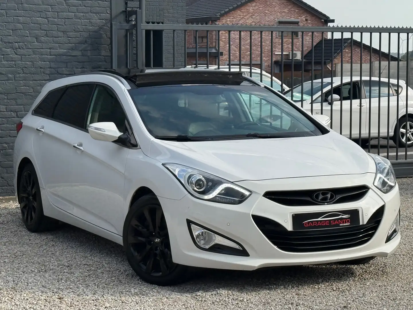 Hyundai i40 i40 SW 1.7 CRDi Business /Navi/Pano/Cuir/Led/Pdc/ Schwarz - 2