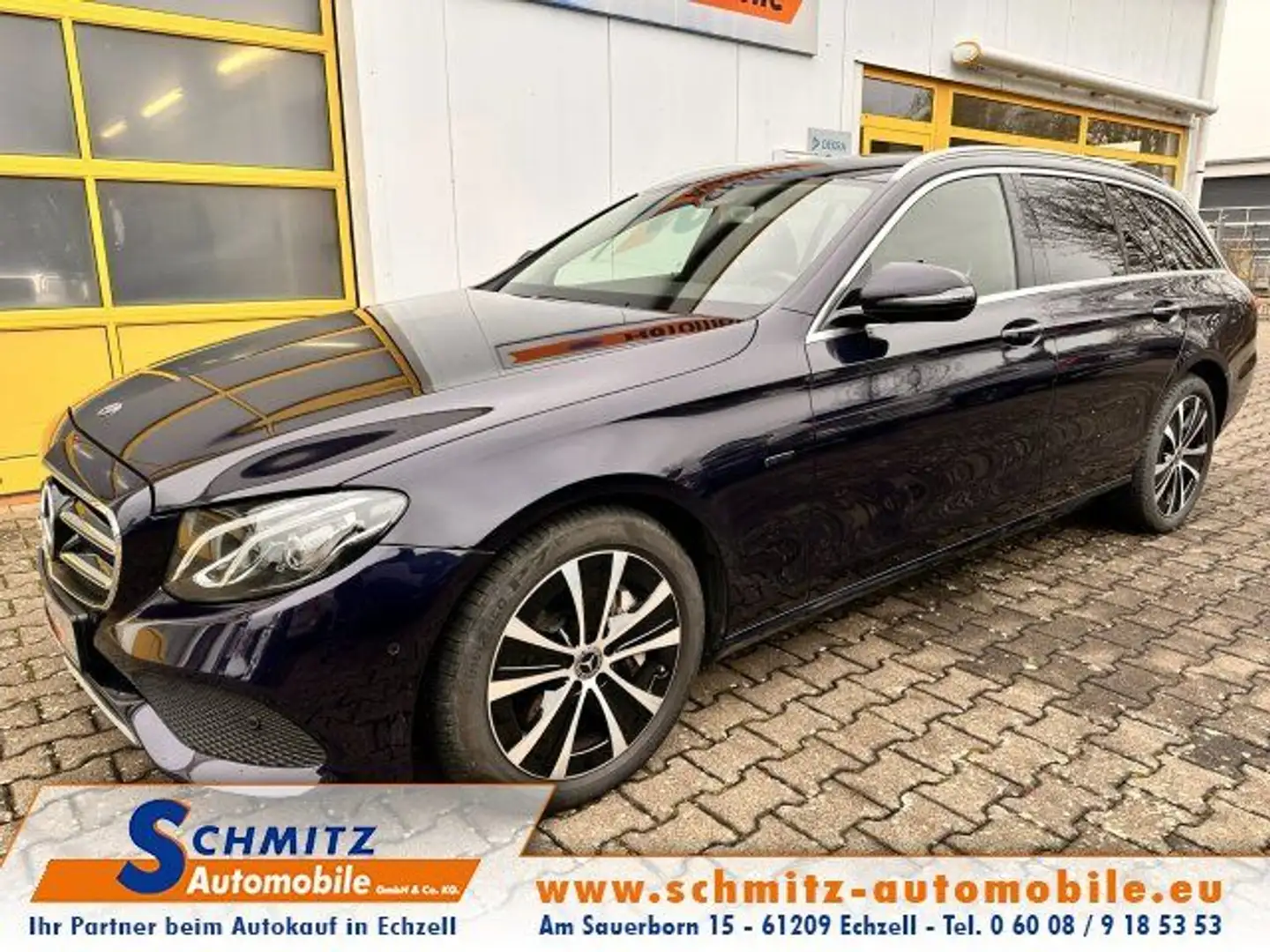 Mercedes-Benz E 300 T de Avantgarde Navi/LED/R-Cam/AHK Blau - 1