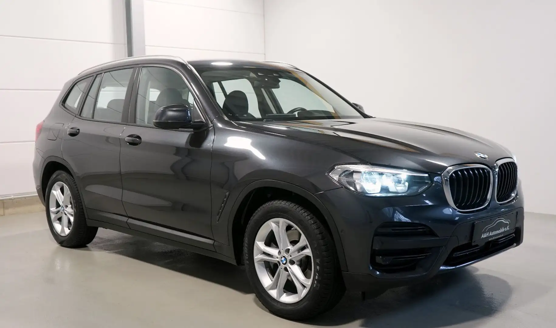 BMW X3 xDrive 20 d Advantage *HIFI*HUD*KAMERA* Gris - 1