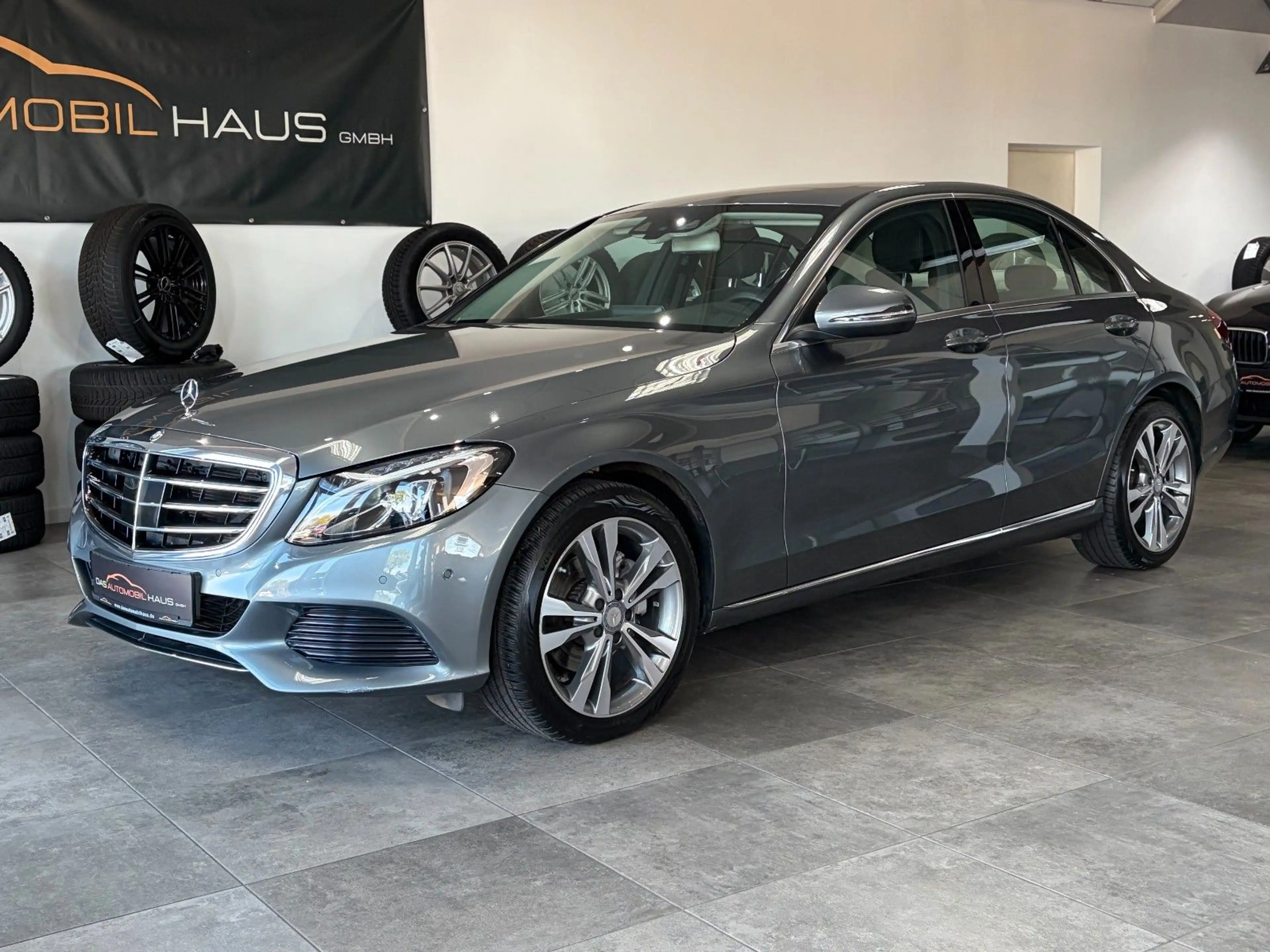 Mercedes-Benz C 200 *Exclusive*Distronic*Burmester*LED*AHK*Ambi — photo 5