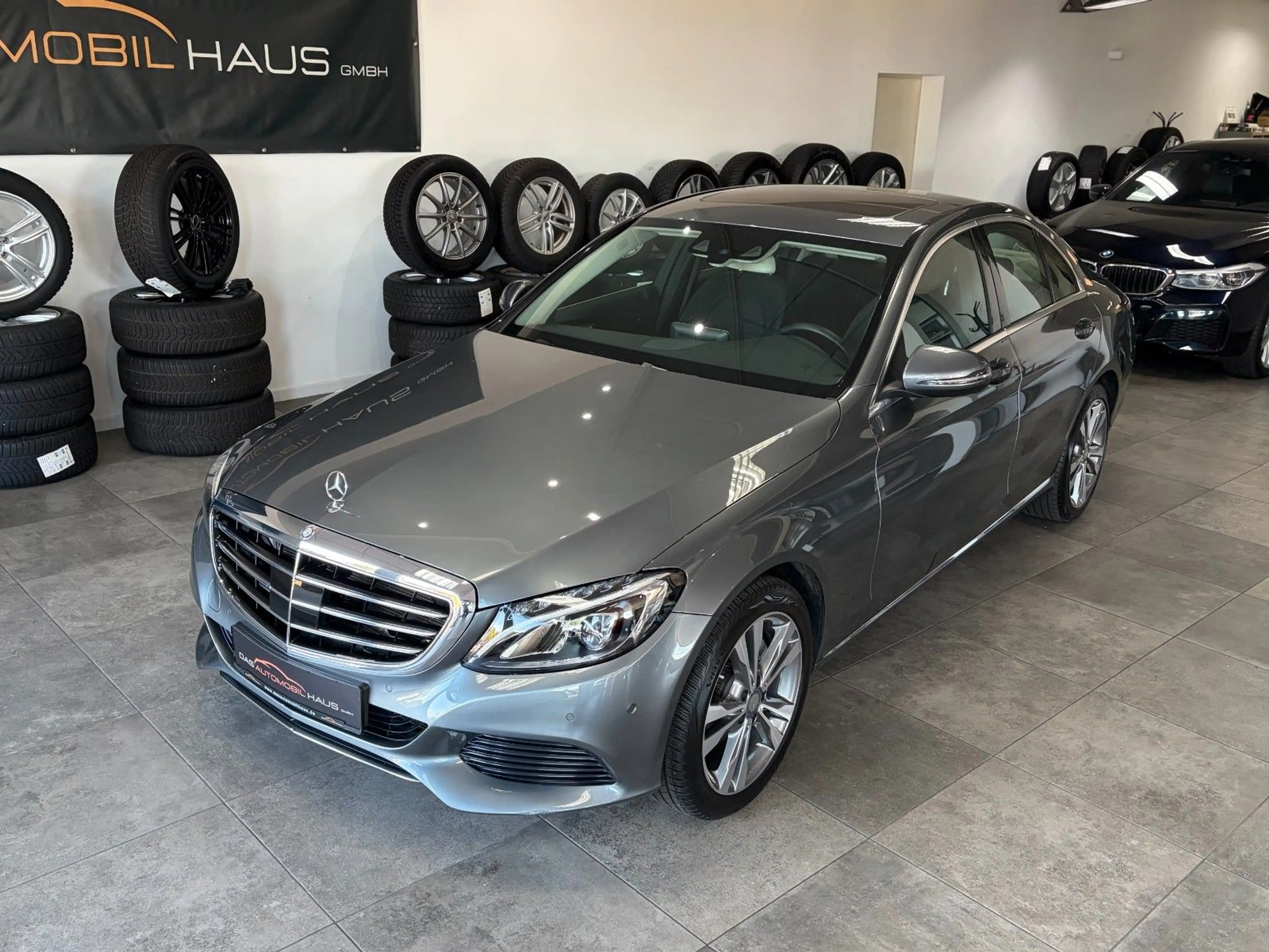 Mercedes-Benz C 200 *Exclusive*Distronic*Burmester*LED*AHK*Ambi — photo 14