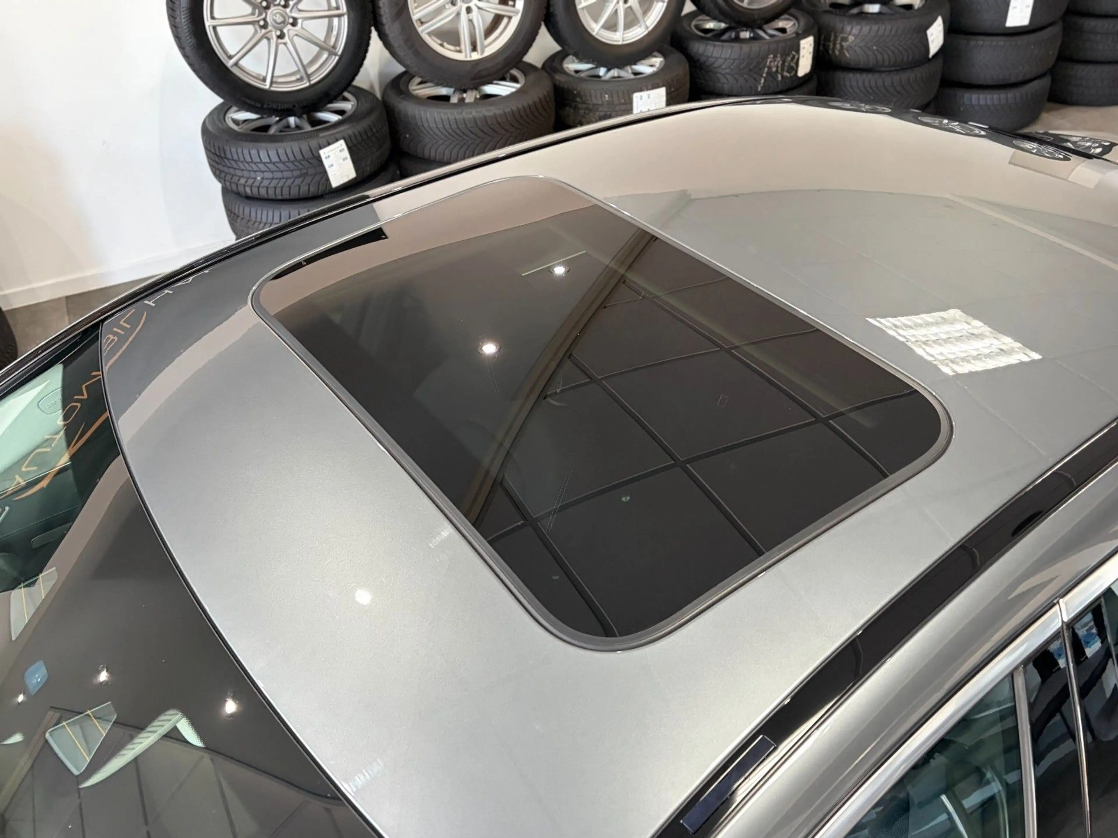 Mercedes-Benz C 200 *Exclusive*Distronic*Burmester*LED*AHK*Ambi — photo 34