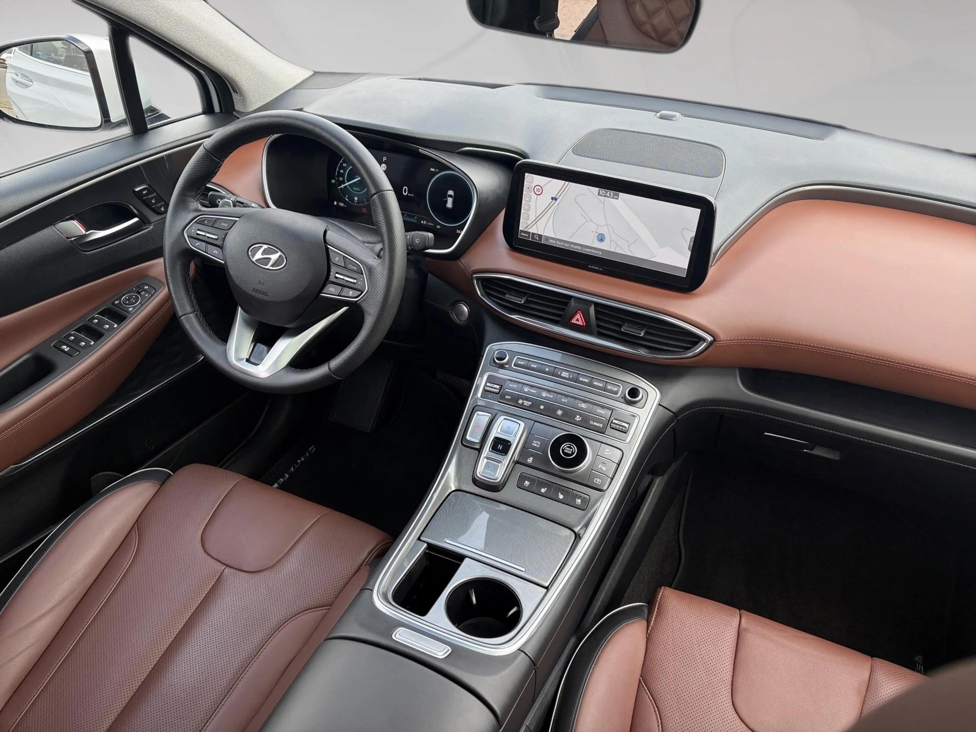 Hyundai SANTA FE 1.6 T-GDi Hybrid 4x4 Shine Aut. — photo 11