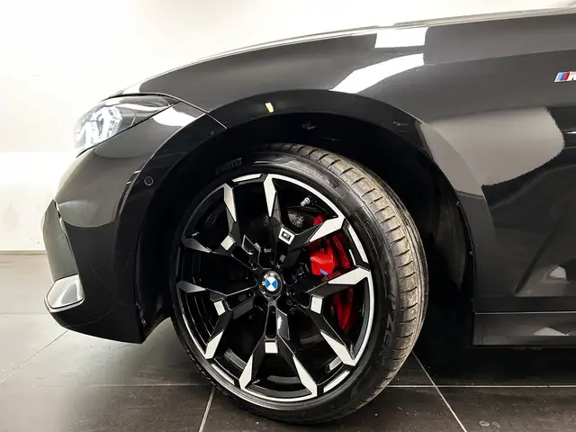 BMW M view 8