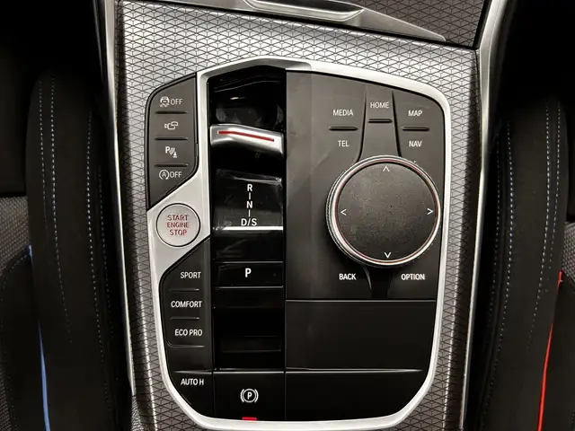 BMW 3 Series view 23