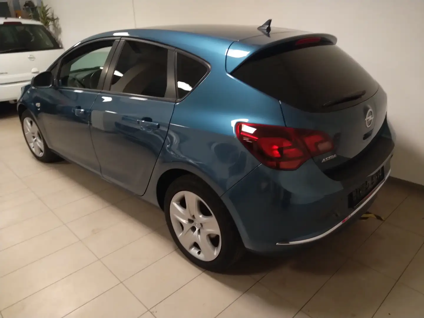 Opel Astra Energy Blau - 2