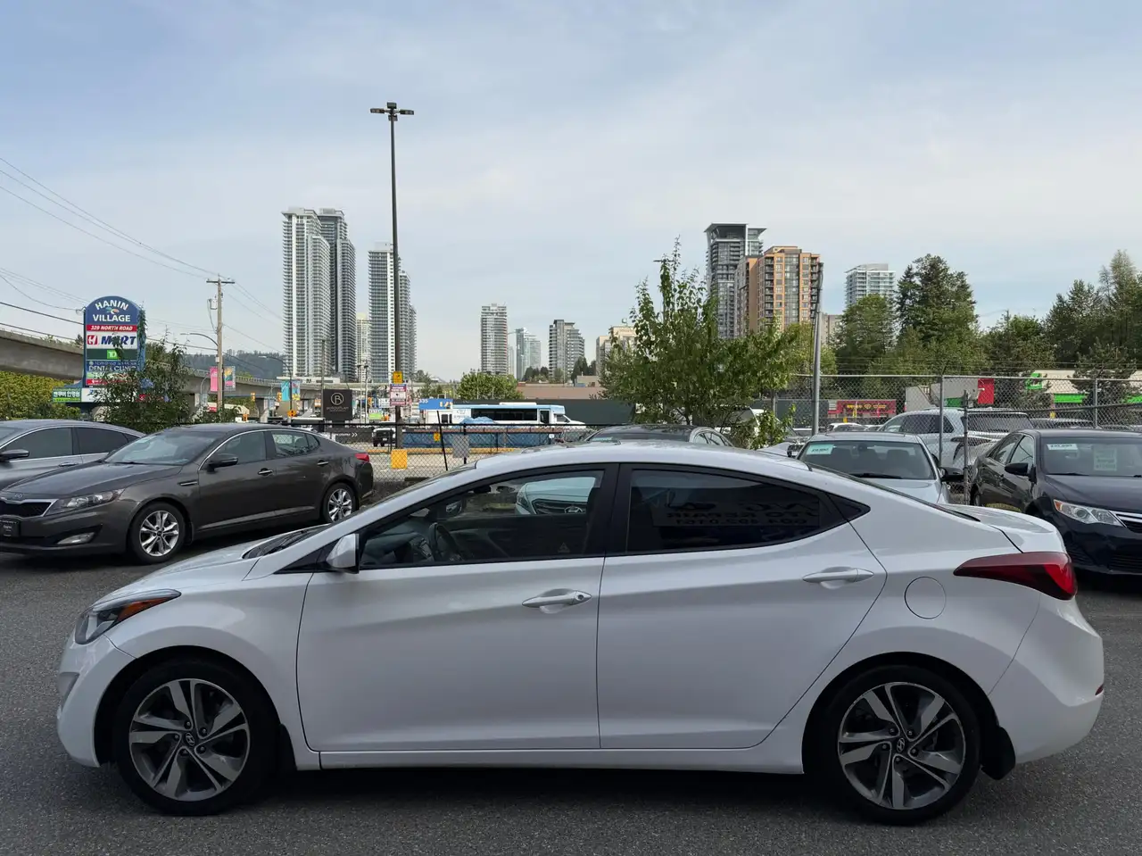 Hyundai ELANTRA снимка Hyundai ELANTRA