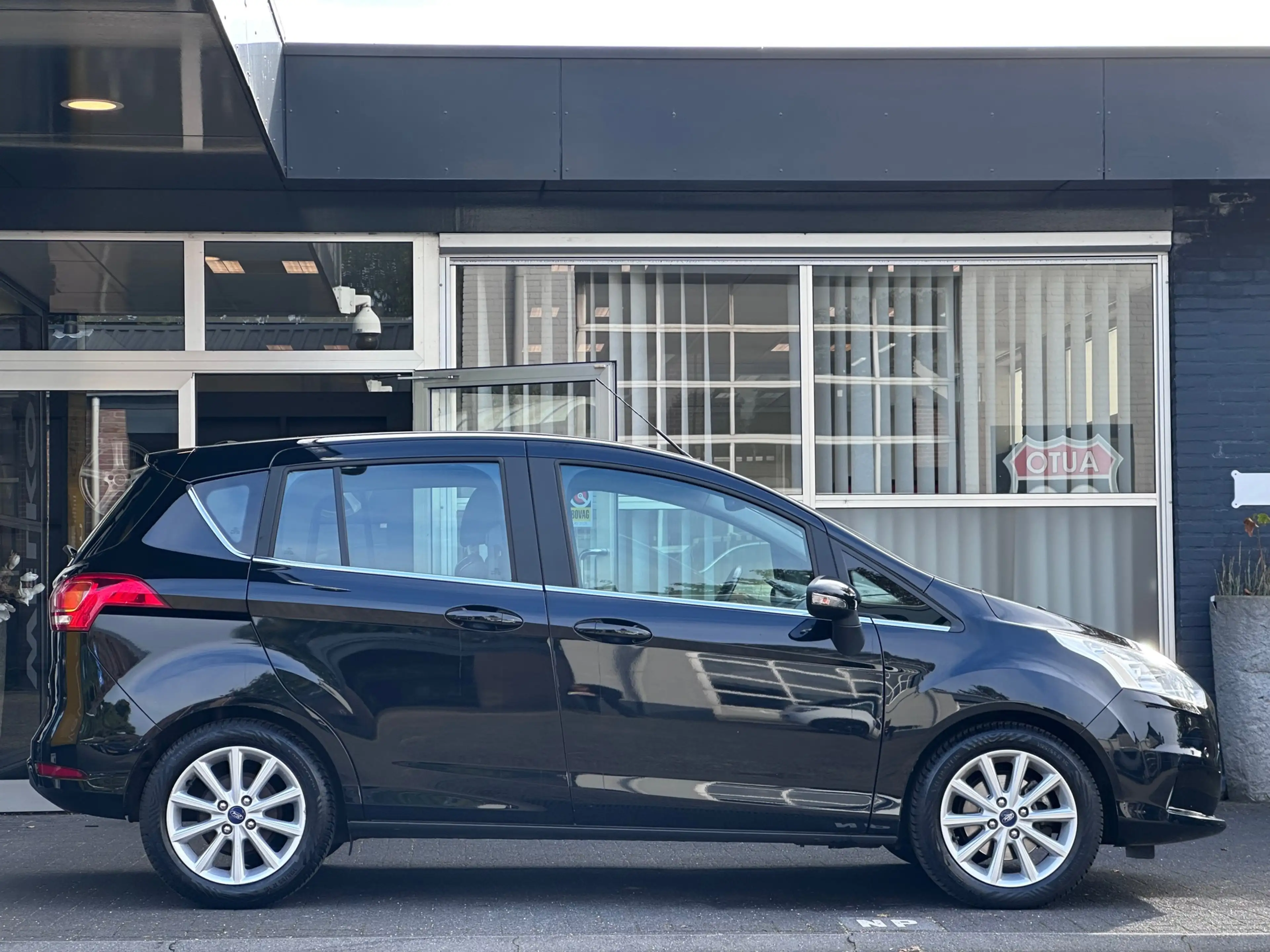 Ford B-Max 1.0 EcoBoost Titanium NIEUW DISTR / NAVI / CLIMA / — photo 8