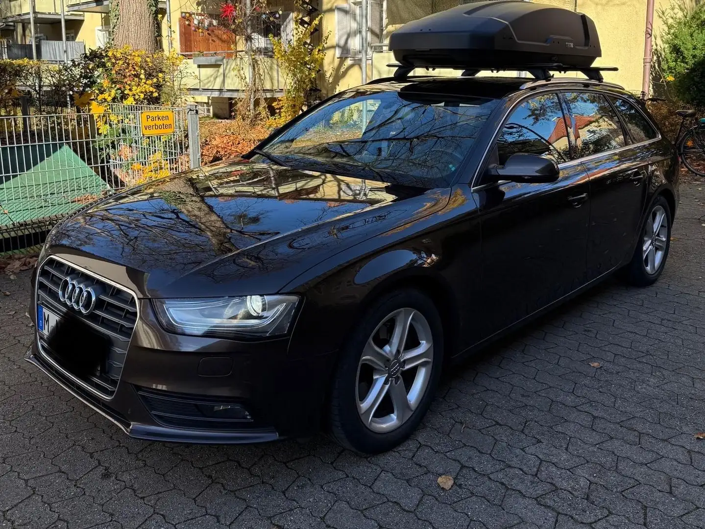 Audi A4 1,8 TFSI Ambition Avant Braun - 1