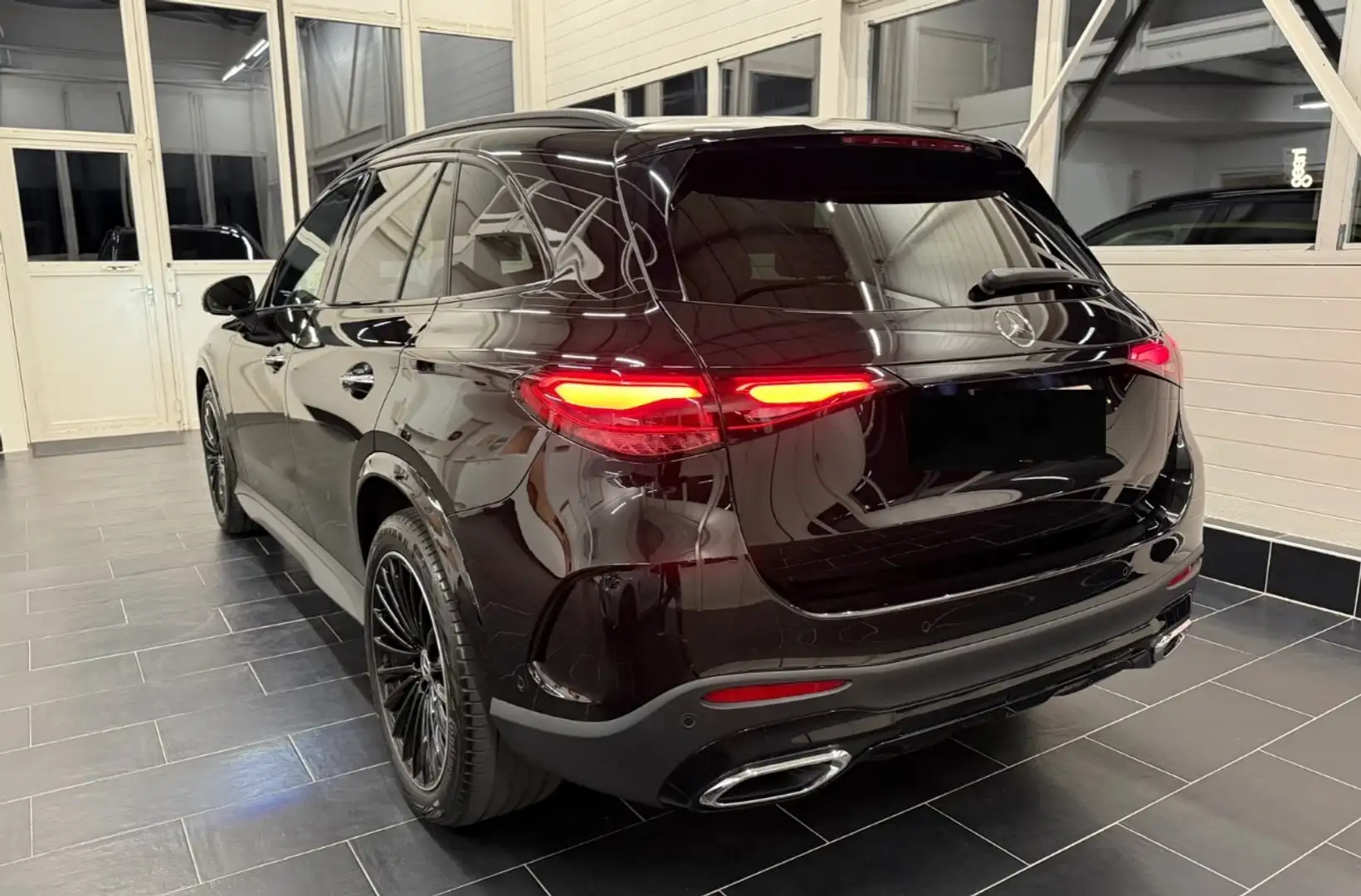 Mercedes-Benz GLC 220 d AMG 4Matic - 2