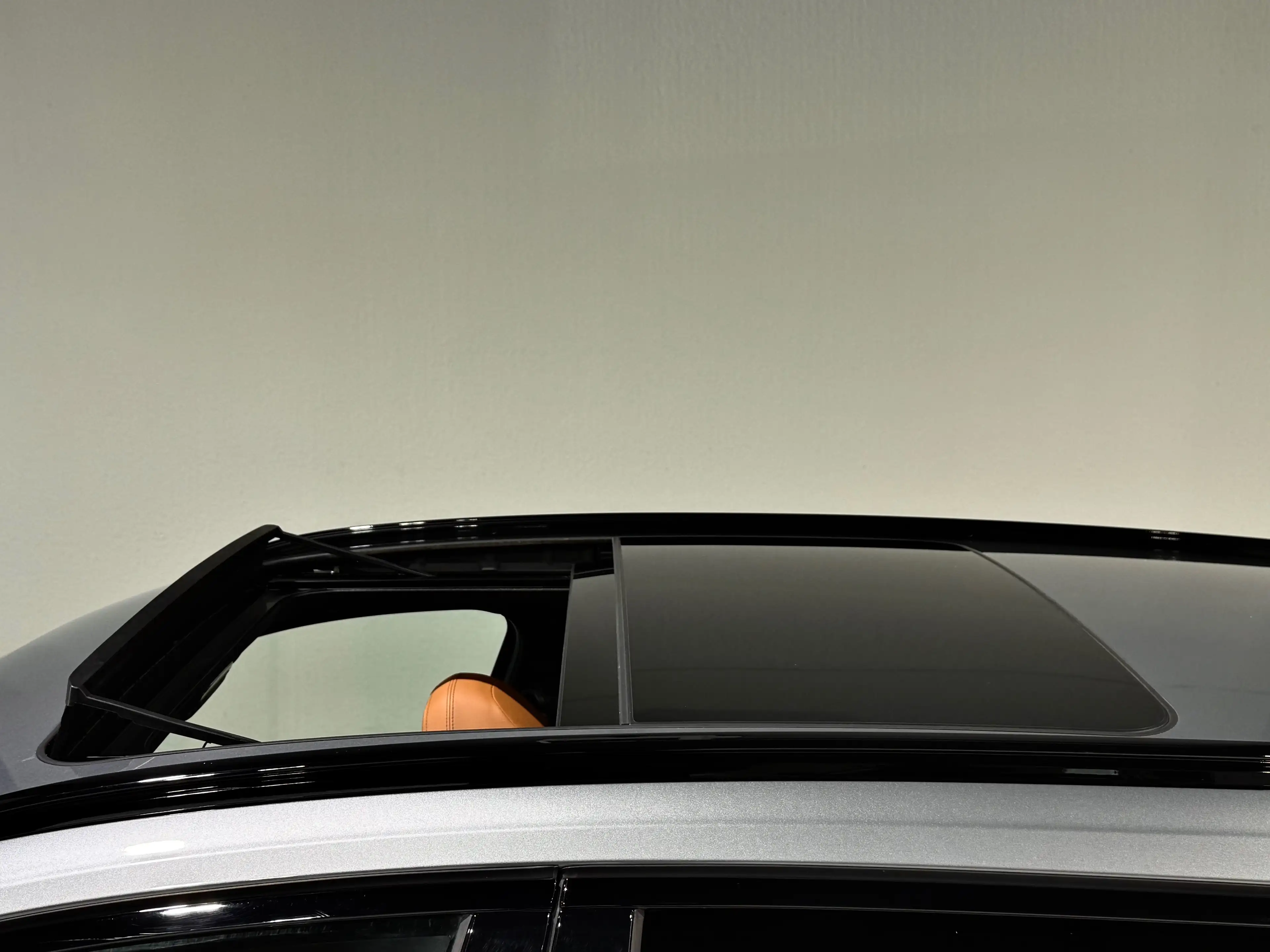 BMW 318 dAS PACK M" 122CV TVA/BTW PANO CUiR COGNAC CARPLAY CAMERA JA18"++ — photo 9