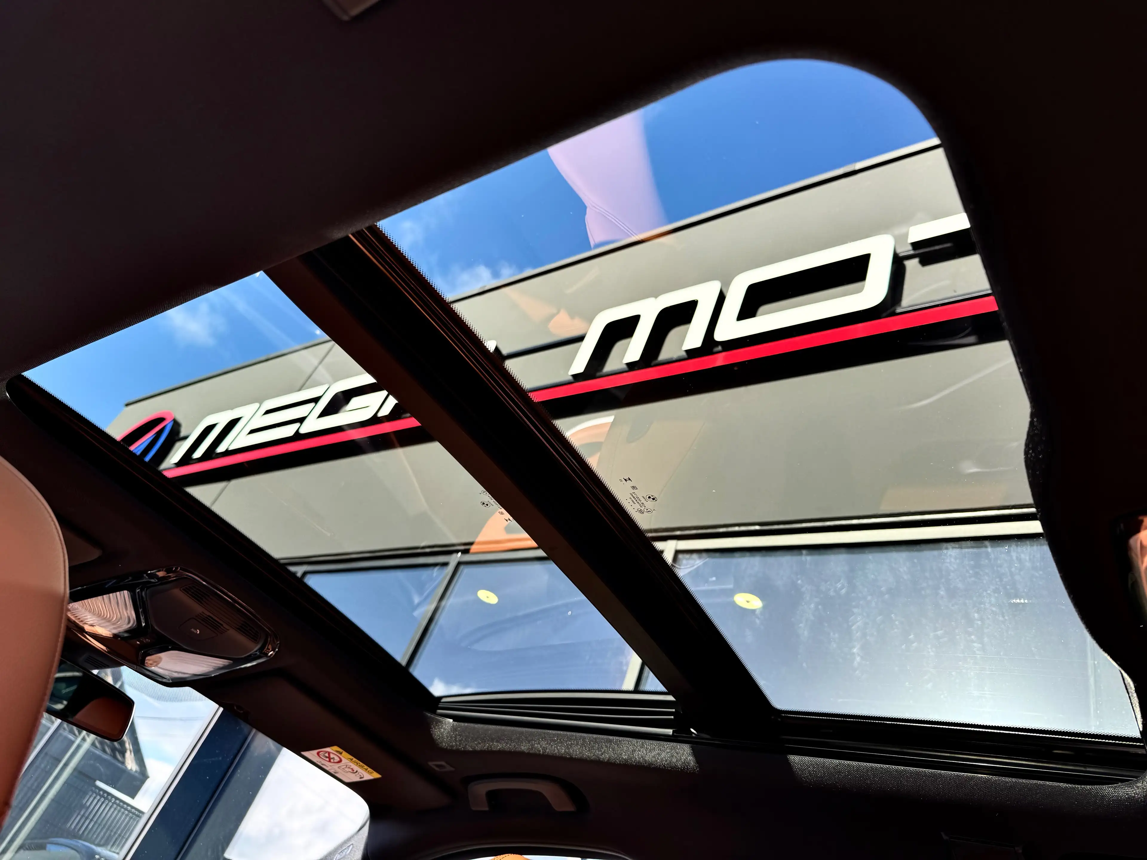 BMW 318 dAS PACK M" 122CV TVA/BTW PANO CUiR COGNAC CARPLAY CAMERA JA18"++ — photo 10