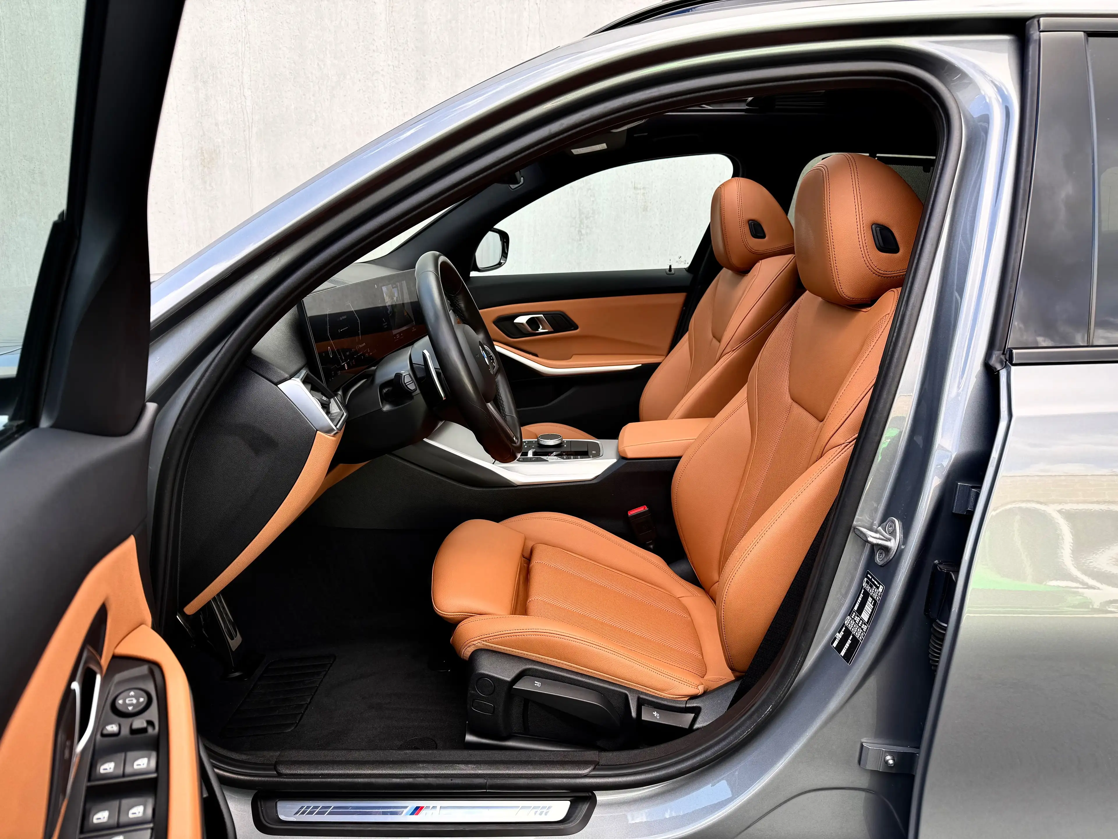 BMW 318 dAS PACK M" 122CV TVA/BTW PANO CUiR COGNAC CARPLAY CAMERA JA18"++ — photo 14