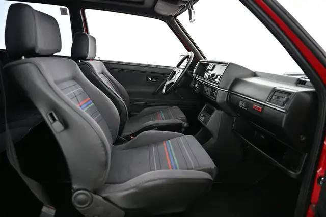 Volkswagen Golf view 18