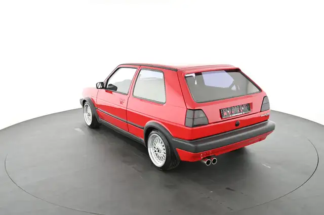 Volkswagen Golf view 9