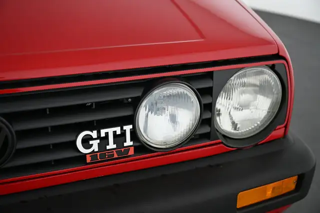 Volkswagen Golf view 17