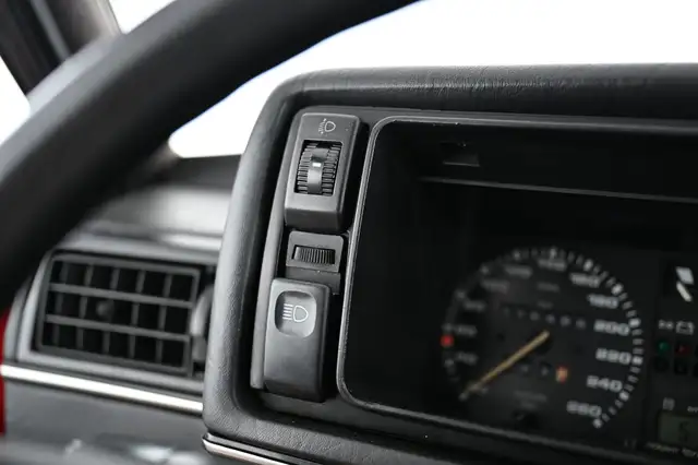 Volkswagen Golf view 28