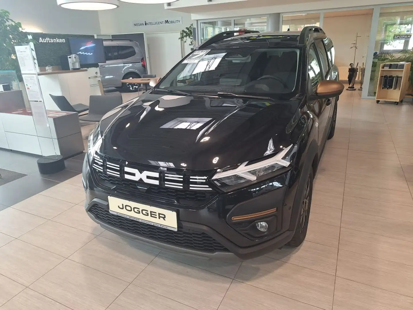 Dacia Jogger Hybrid 140 (7-Sitzer) Extreme+ (DJF) Schwarz - 2