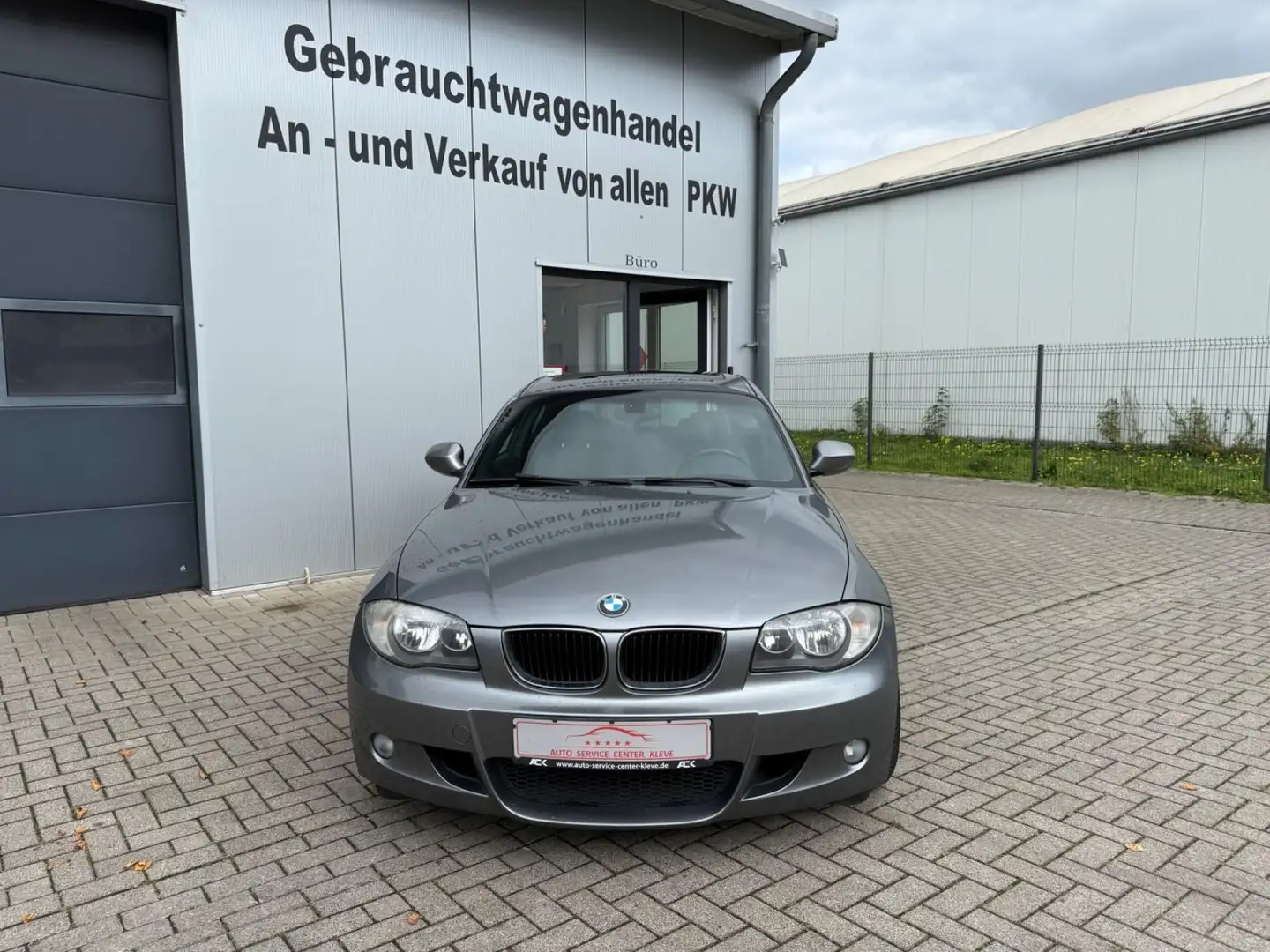 BMW 118 d*LEDER*SCHIEBEDACH*SHZ*KLIMA*TEMPOMAT Grau - 2