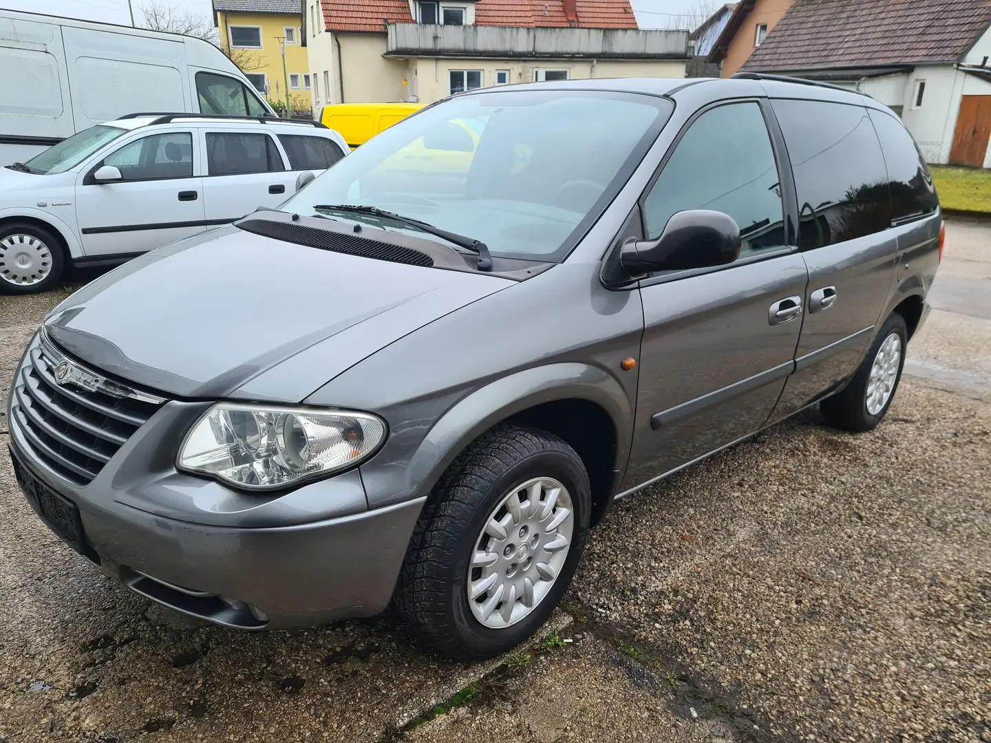 Chrysler Voyager Voyager Seven 2,5 CRD, pickerl neu 3/26+ 4 Monate, Vollfahrbereit Grau - 2