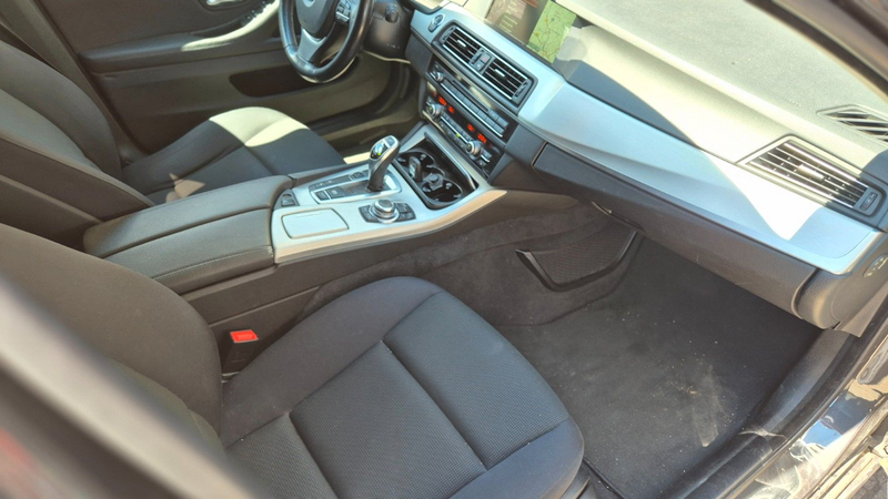BMW 528 5erTouring 528 i xDrive -PANO/AHK/Insp.NEU! — photo 6