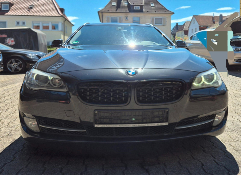 BMW 528 5erTouring 528 i xDrive -PANO/AHK/Insp.NEU! — photo 13