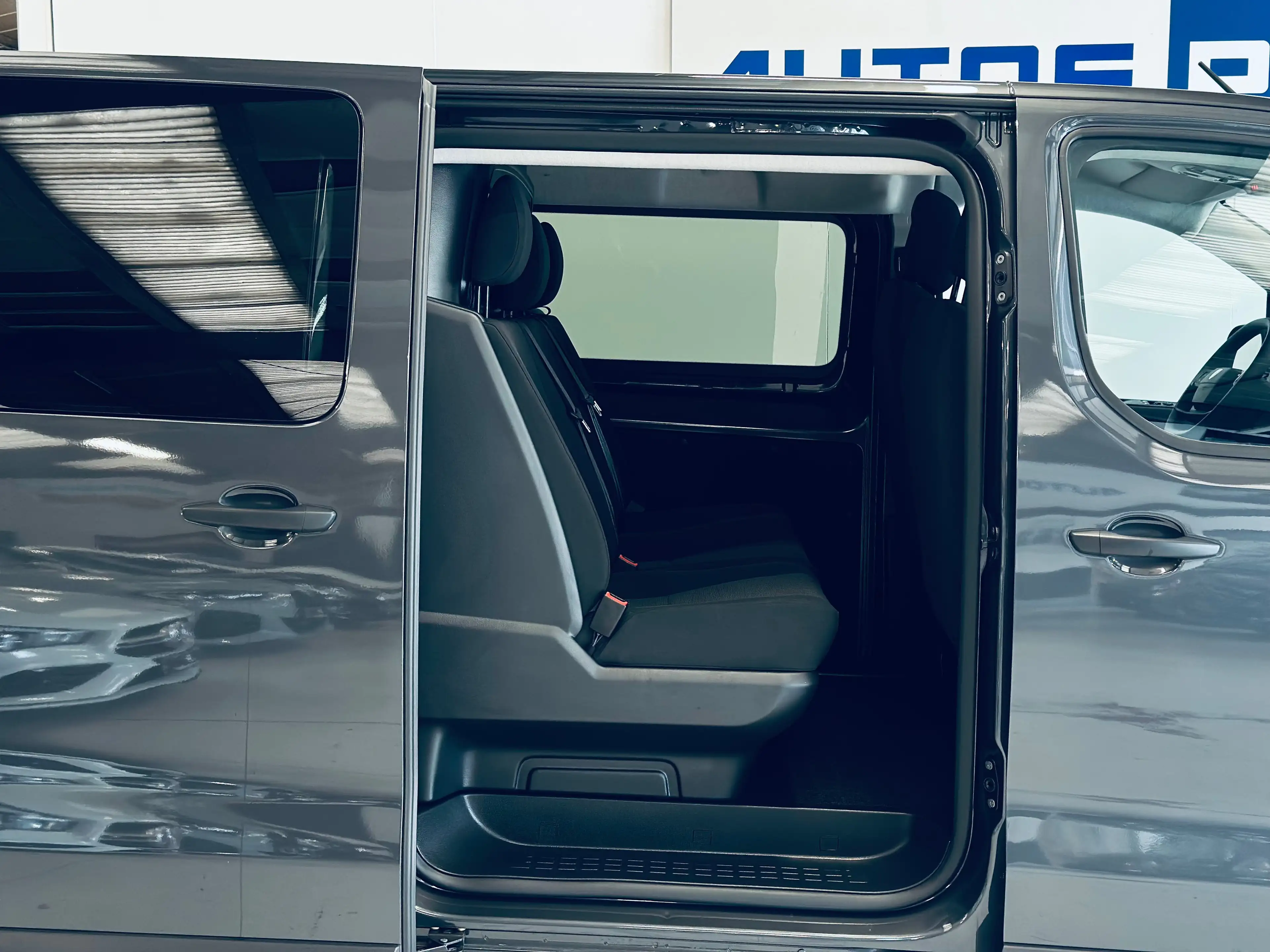 Peugeot Expert 2.0 L2 DOUBLE CABINE CAMERA LIM PDC CLIM BLUETOOTH — photo 5