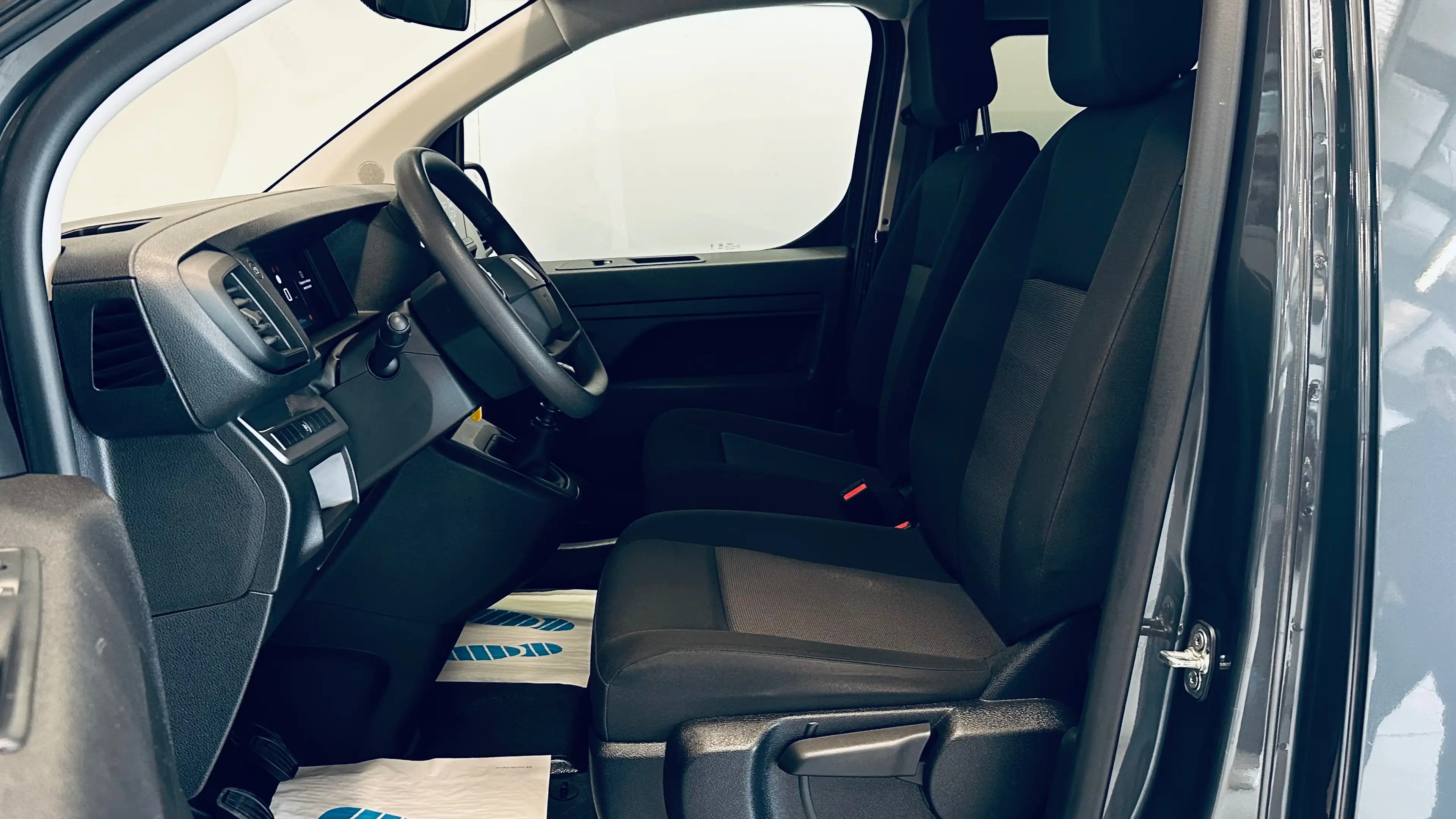 Peugeot Expert 2.0 L2 DOUBLE CABINE CAMERA LIM PDC CLIM BLUETOOTH — photo 6