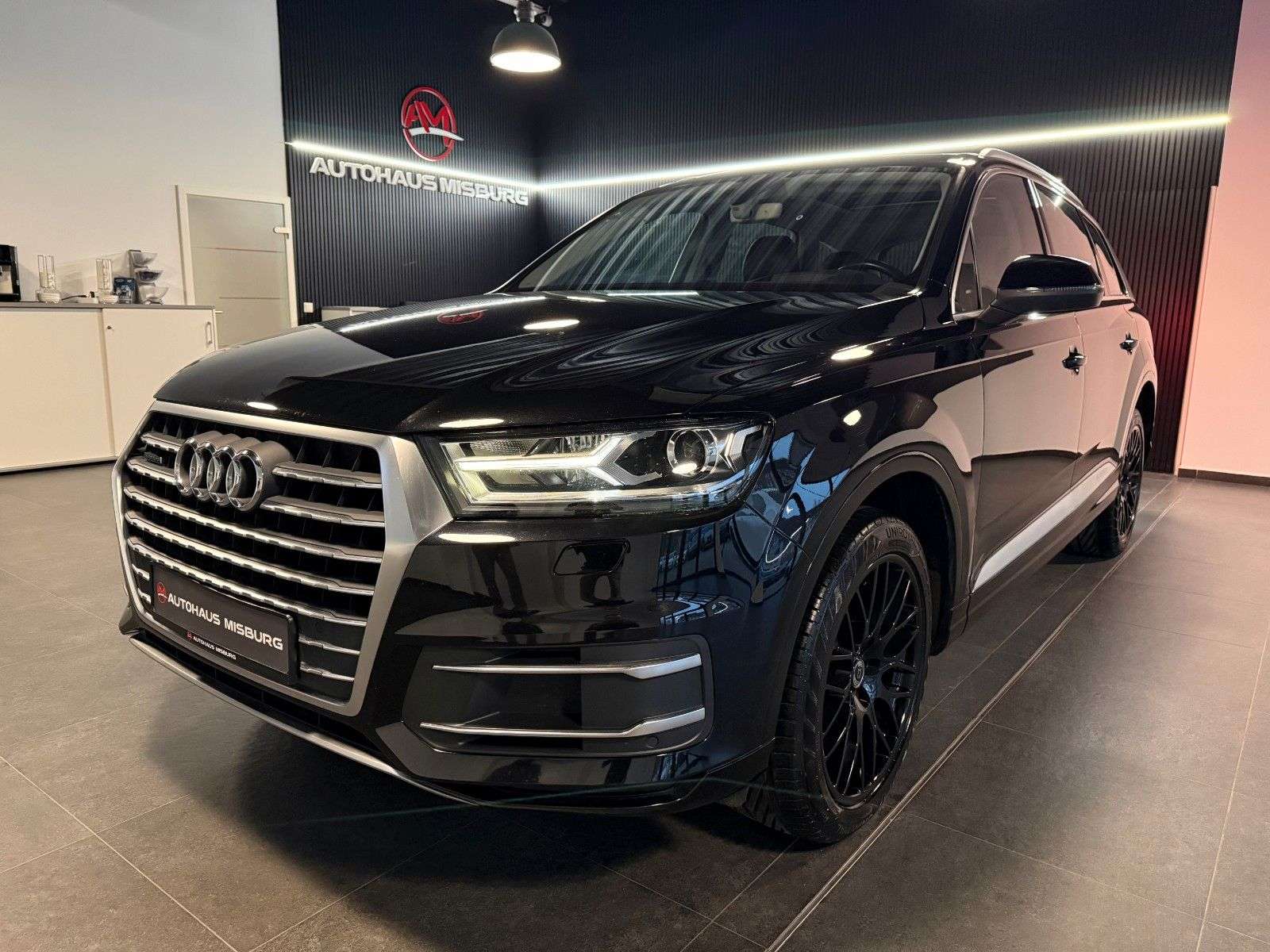 Second hand Audi Q7 3.0