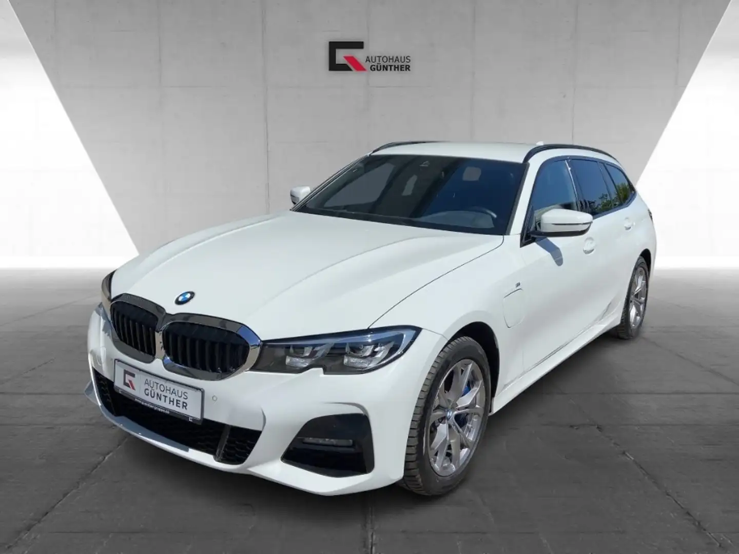 BMW 330 e xDrive Touring M Sport el. Heckklappe LED Blanc - 1
