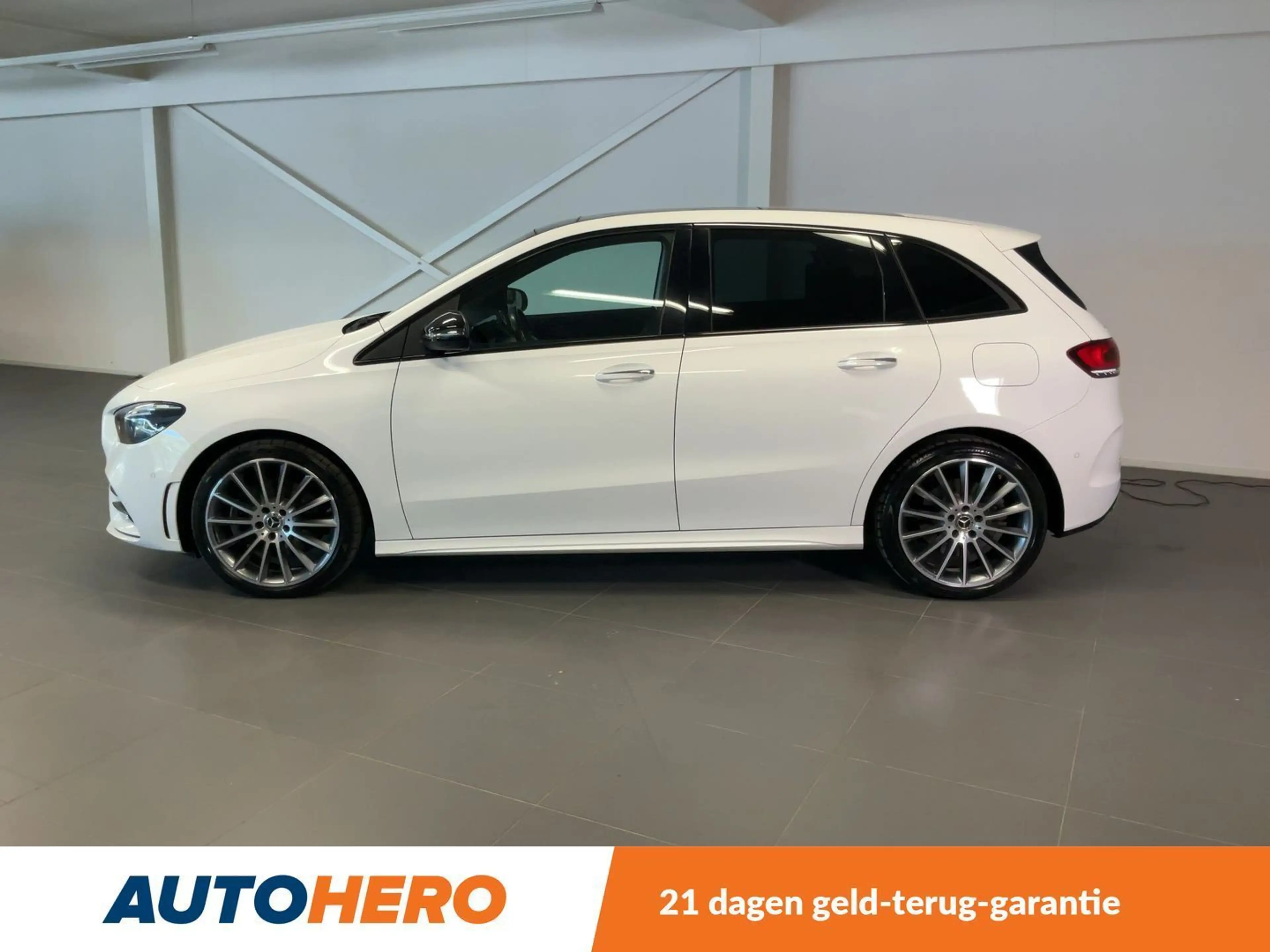 Mercedes-Benz B Electric Drive B 250e AMG Line — photo 3