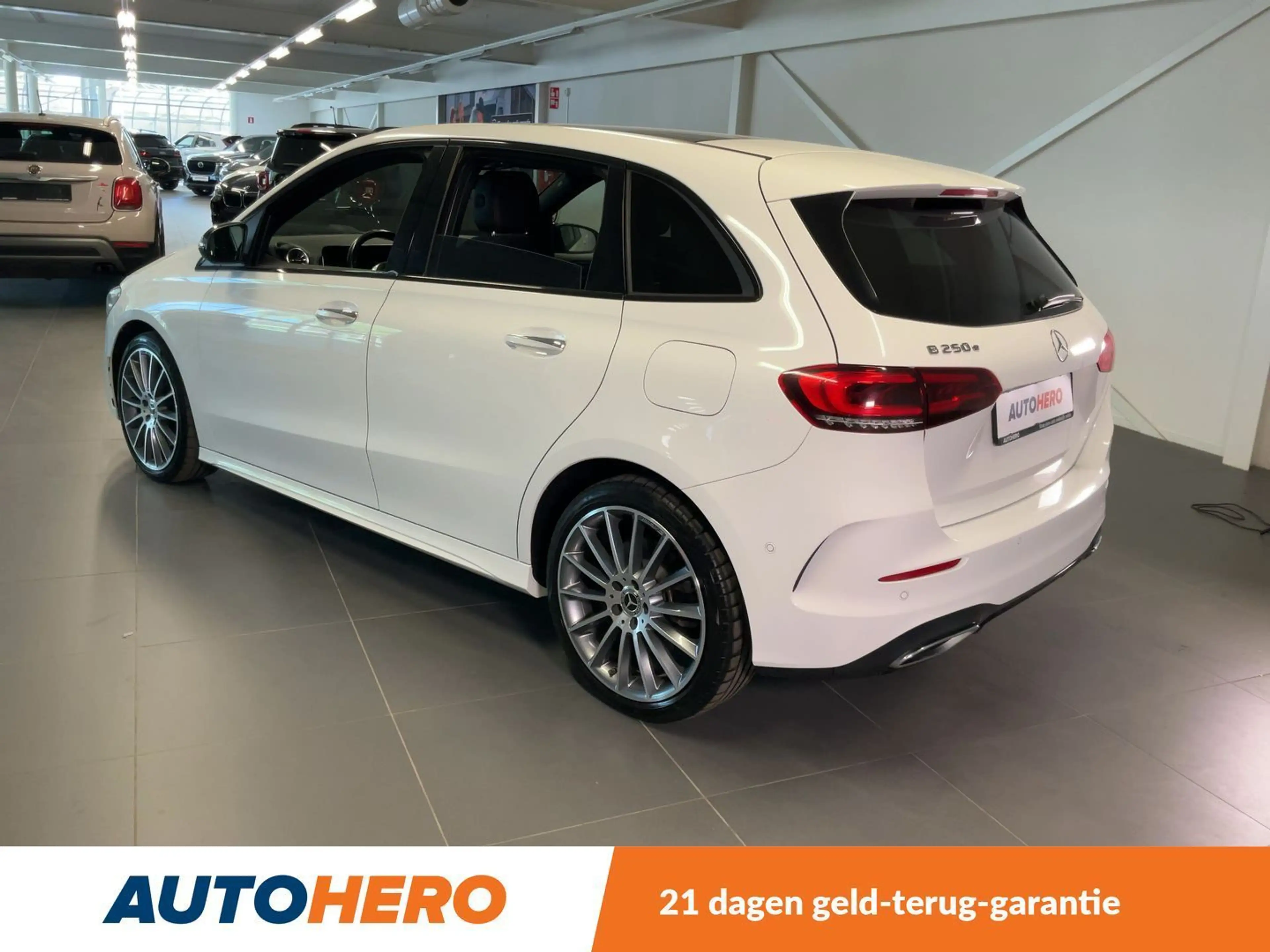 Mercedes-Benz B Electric Drive B 250e AMG Line — photo 4