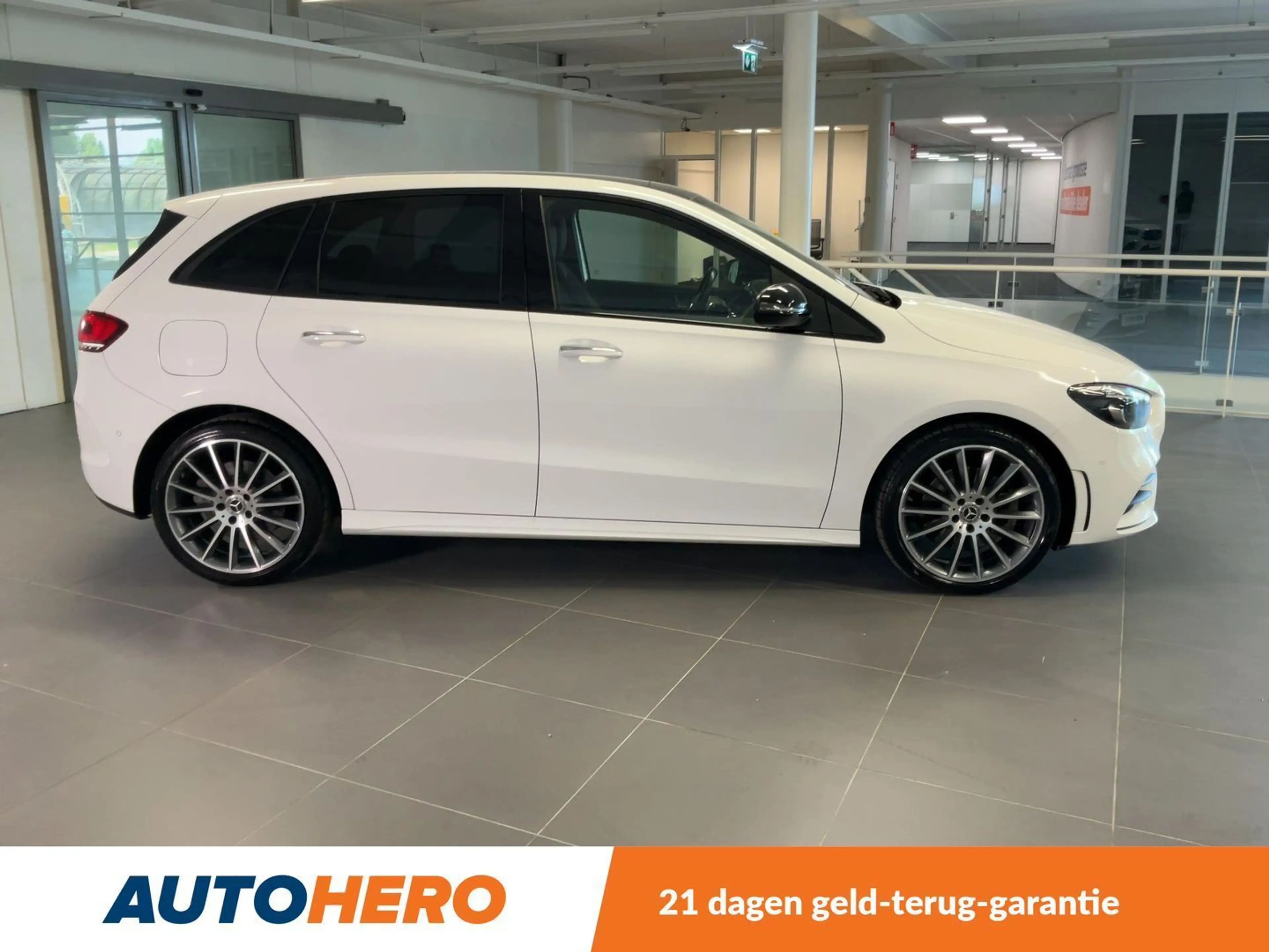Mercedes-Benz B Electric Drive B 250e AMG Line — photo 7
