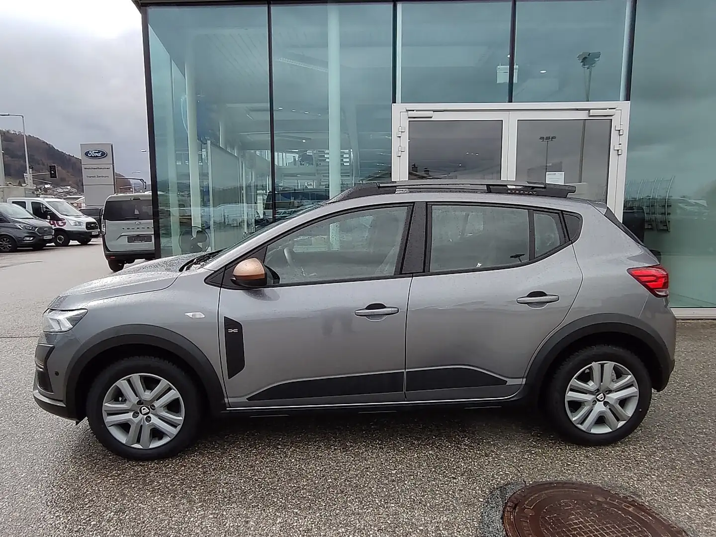 Dacia Sandero Stepway Extreme+ TCe 90 Grau - 2