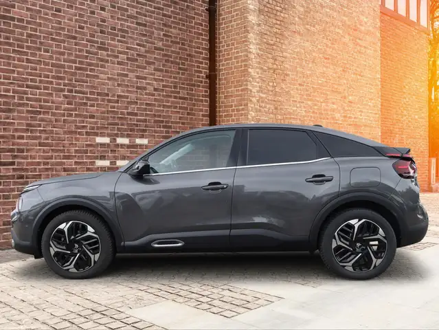 Citroen C4 view 4