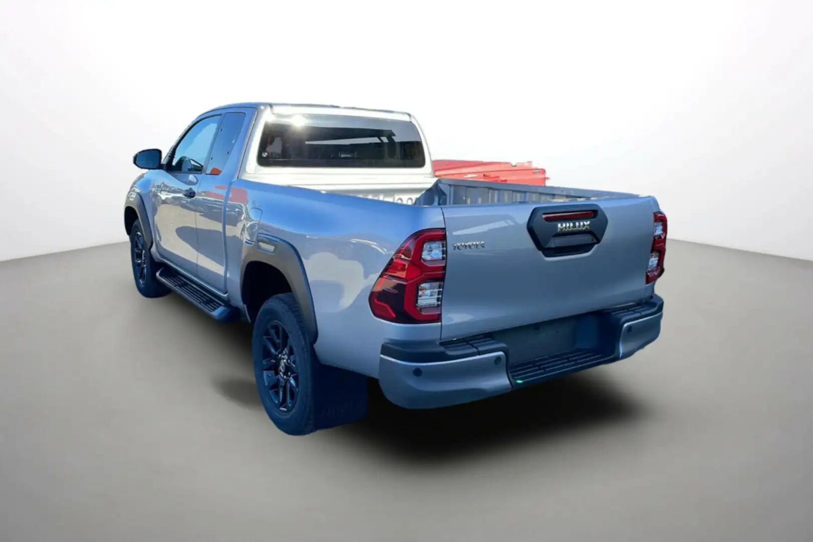 Toyota Hilux X-TRA D-4D 204 BVA INVINCIBLE Gris - 2