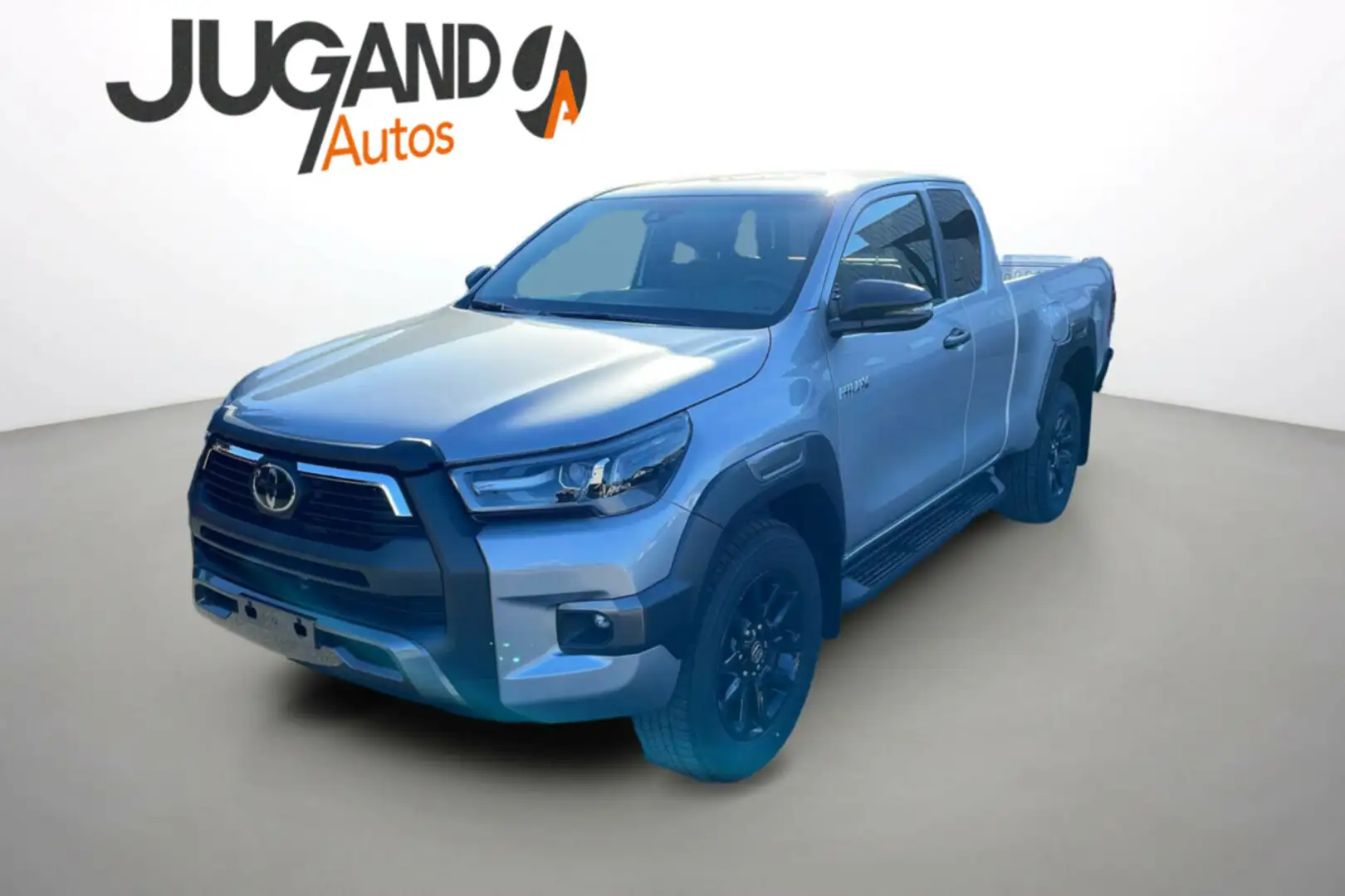 Toyota Hilux X-TRA D-4D 204 BVA INVINCIBLE Gris - 1