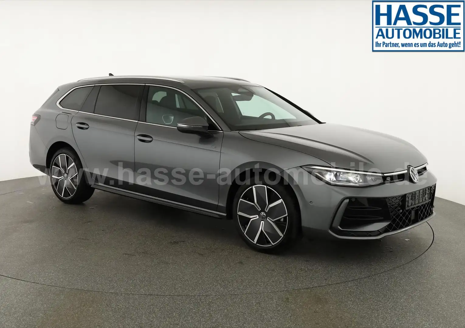 Volkswagen Passat Variant 1.5 TSI eHybrid 200 kW R-Line R-LINE, Pano, 19-... Grey - 2