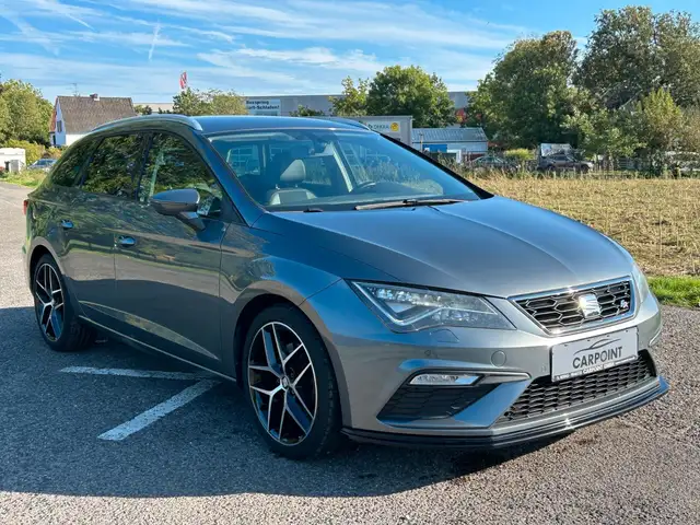 Seat Leon view 9